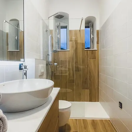 公寓 Thelightfull 2 - Brand New In Historic Center Of 斯普利特